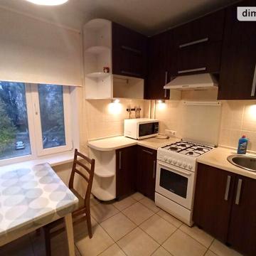 Довгострокова оренда 1к Квартира Товариська вулиця