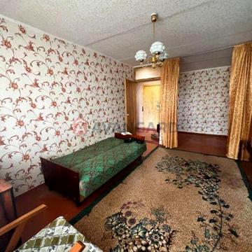 Продам 1 кімнатну квартиру гостинка 45м2