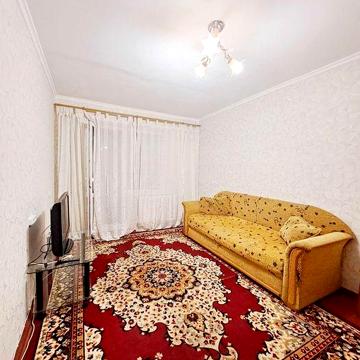 Вербицького 15, 1 к квартира , є газ , м Вирлиця 10хв !