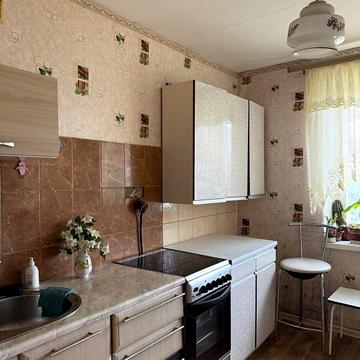 Продаж 2к Квартира Космонавтів проспект