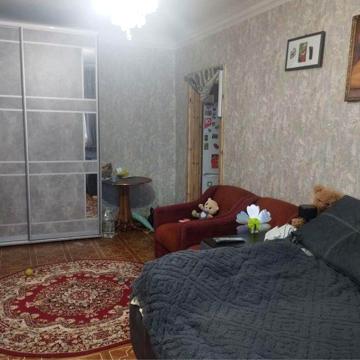Продам двухкімнатну квартиру