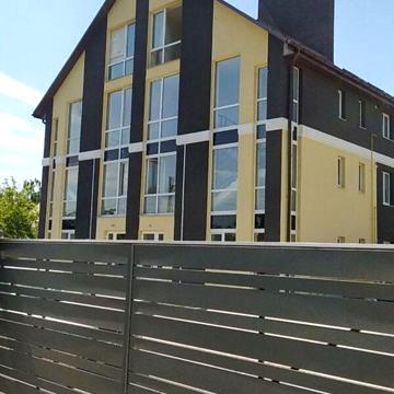 Продаж 4к Квартира Молодіжна вулиця
