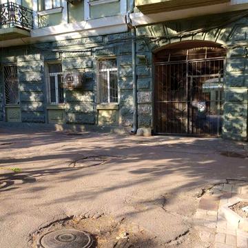 Продажа ,квартира в центре города под кабинет, Офис