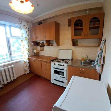 Продам 1 к.кв. вул.Героїв Небесної Сотні  буд.9 р-н Парку