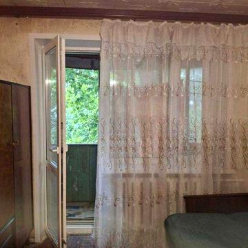 Продаж 2 кімнатної квартири Пархоменко, буд. 4