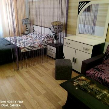 Срочно сдам квартиру в 16,17 Жемчужине, ул. Асташкина 29. Центр