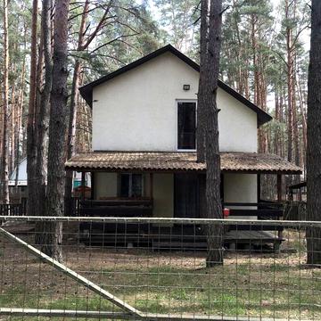 Продам дачний будинок 2 поверхи ,пiдвал.Заг пл 90м2,жила 70.Блок ,утеп