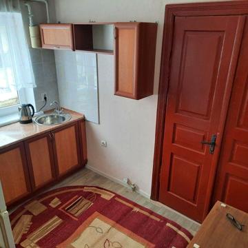 Власниця.Оренда 2-ох кімнатний півособняк.Хоткевича.