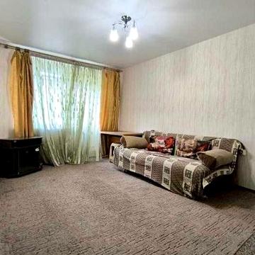 Продам 1 к. квартиру Гв. Широнинцев м. Студенческая