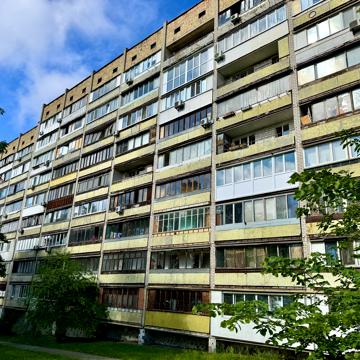 Михайла Котельникова вул., 87