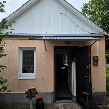 Оренда маленького будиночка на Заріччі