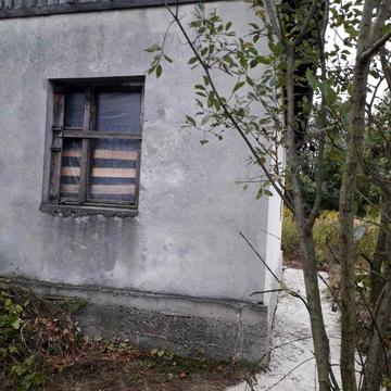 Дачний будинок з планом на розбудову Микитинці