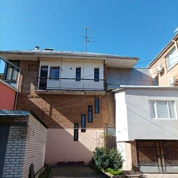 Довгострокова оренда 2к Квартира Степана Бандери (Льва Толстого) вулиця