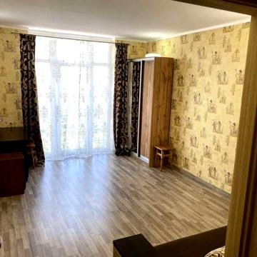 Сімї Кульженків вул. (Петра Дегтяренка), 33
