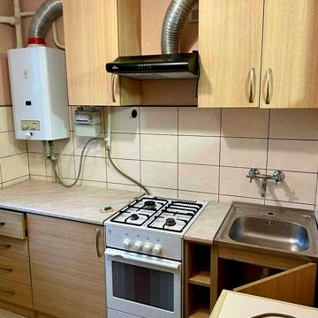 Довгострокова оренда 1к Квартира Миру вулиця