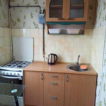 Продам реальная 1-у Северная Салтовка 1 вся мебель и техника ср. этаж.