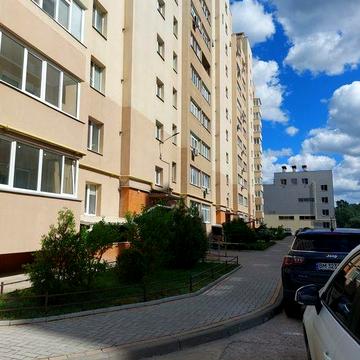 Продам 3 кімнатну квартиру в новобудові біля Лавини