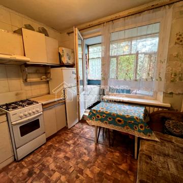 Перемоги просп., 74г