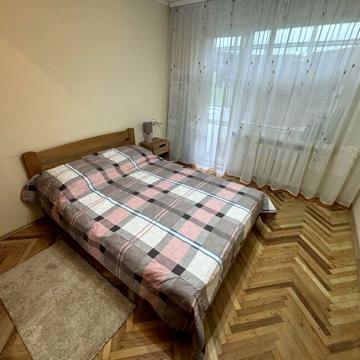 Оренда квартири 2 кімнати вулиця Наукова
