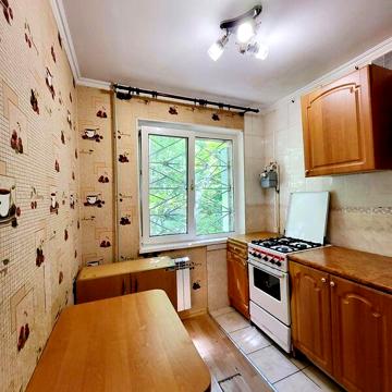 Довгострокова оренда 2к Квартира Радісна вулиця