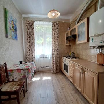 Татарська вул., 4