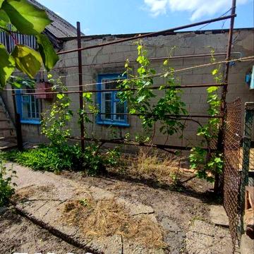 Продаж пів будинку з садом, Калантирівка