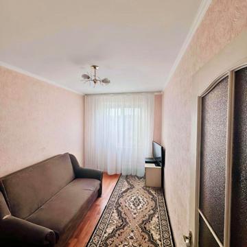 Метробудівська вул., 5