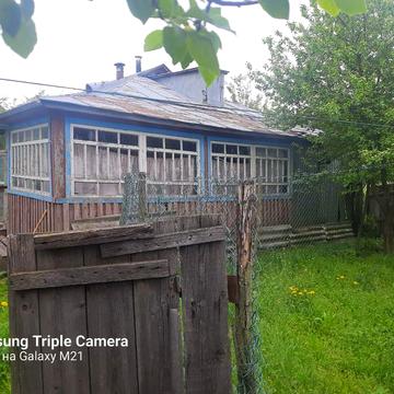 Помешкання в селі Мрин Ніжинського району.
