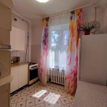 Продам простору 2к квартиру на пр. Нігояна