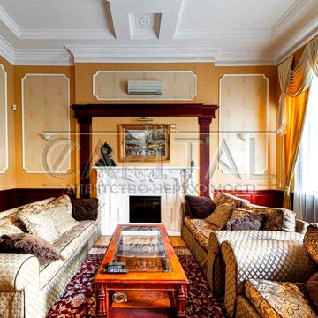 Аренда квартиры, Печерск, ул.Заньковецкая 7, Центр