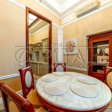 Аренда квартиры, Печерск, ул.Заньковецкая 7, Центр