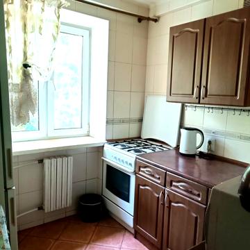 вулиця Бригадна, 48