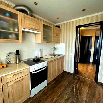 Продам 2к квартиру с ремонтом 12 Квартал Кирпичный дом Правый берег