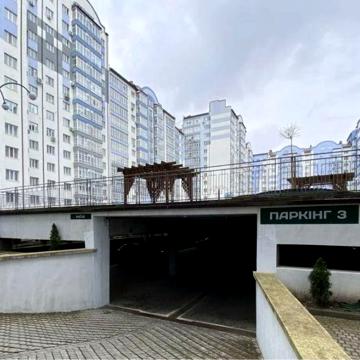 Продається здана 3 кім. в центрі. 745 м2. ПОСТАНОВИ.