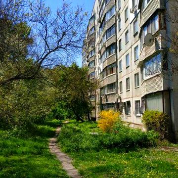 Сдаю 2 комнатную квартиру, метро Дворец Спорта, ул. Танкопия, АТБ.