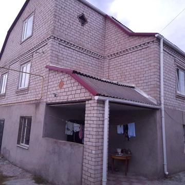 Продам великий будинок 2 х поверховий  р-н Скала