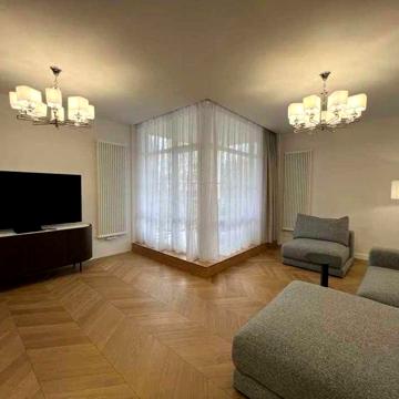 Оренда VIP квартири на Бойківській, кухня-вітальня, 2 спальні, тераса