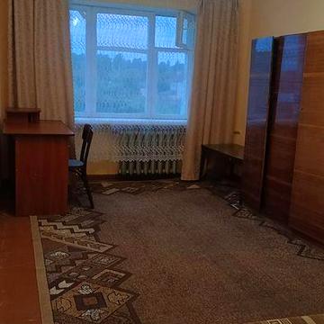 Продається трьохкімнатна квартира ЖК військове містечко