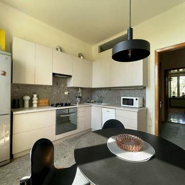 Квартира с ремотном. Центр, Дерибасовская, сталинка