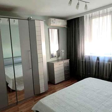 Продам 2-х ком. квартиру на ж/м Красный Камень(ул.Савкина)