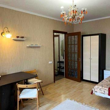 Здам 1 кімнатну квартиру, вул.Ревуцького 44в, метро "Харківська"