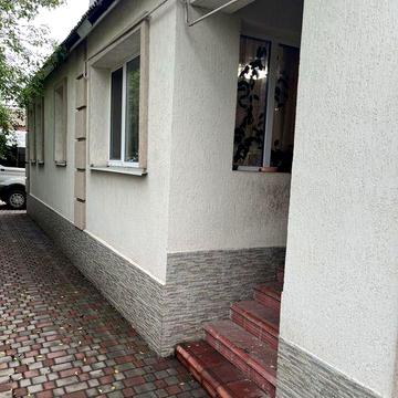 Продаю житловий будинок.