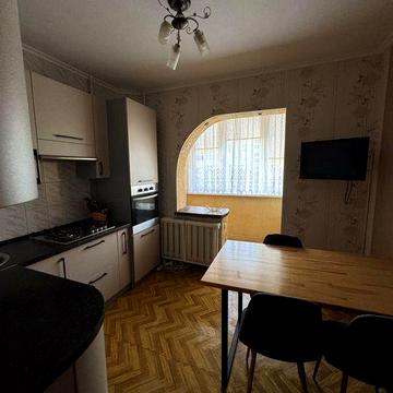 Оренда 2-ох кімнатної квартири . Район Піщаного масиву