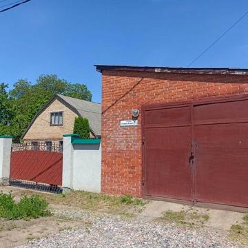 Продається 2 будинки в одному дворі