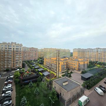 Абрикосова вул., 1-Б