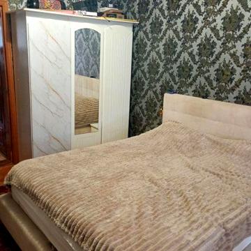 Сдам 3х кв по ул Высоцкого 10.