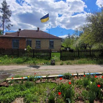 Хутірська, 7