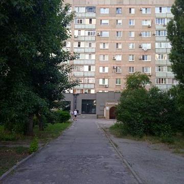 Сдам 3-комнатную квартиру на длительный срок