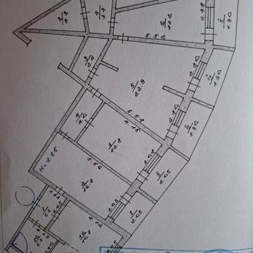 Продам 4х кімнатну на Ювілейній
