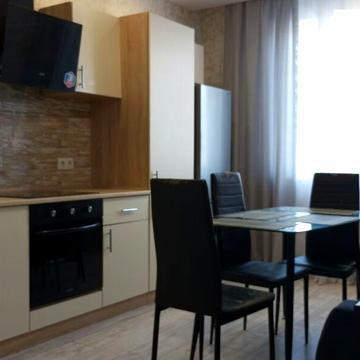 Довгострокова оренда 1к Квартира Академіка Сахарова вулиця